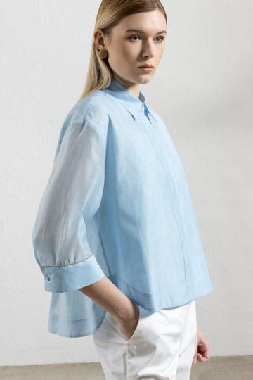 Camicia in organza di cotone .